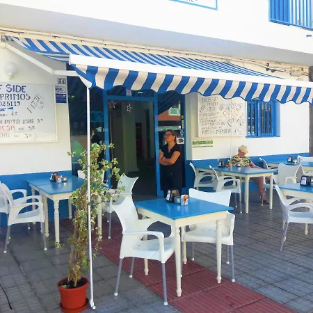 House Abrigos ロス・アブリゴス