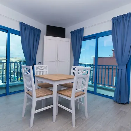 旅馆 House Abrigos