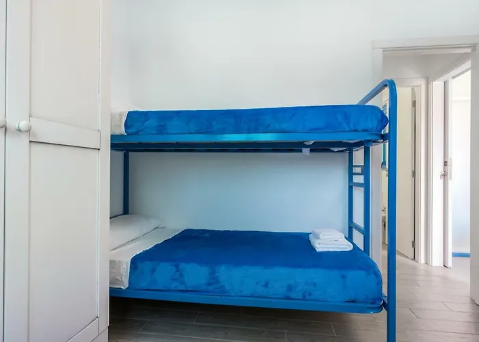 House Abrigos Ostello *