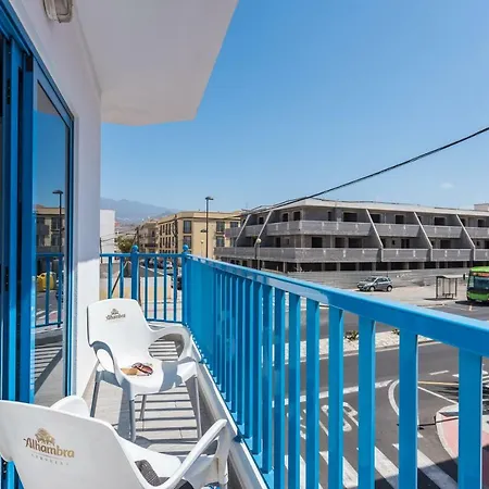 بيت شباب House Abrigos لوس أبريغوس