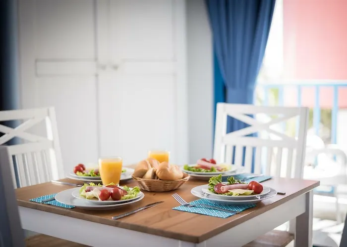 Riva Abrigos Hostal *